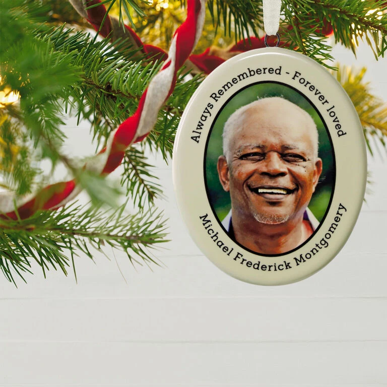 Hallmark Ceramic Text And Photo Ornament—Vertical Oval - Image 2