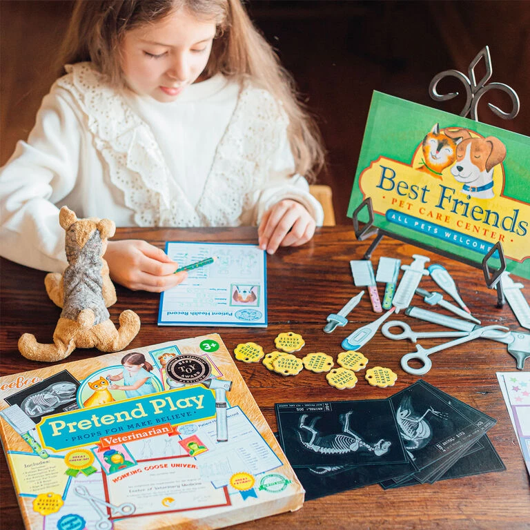Eeboo Veterinarian Pretend Play Set - Image 4